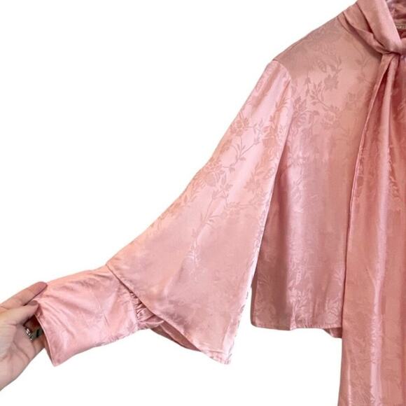 Millie Womens XL Top in Pink Jacquard Tie Neck Layered Sleeves Button-Up NWOT - Picture 10 of 14
